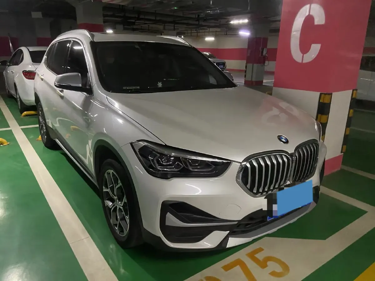 2021 BMW X1 1.5T 140HP L3 7DCT,autocango,china used car exporter,china ev exporter,chinese used car exporter,chinese used ev exporter
