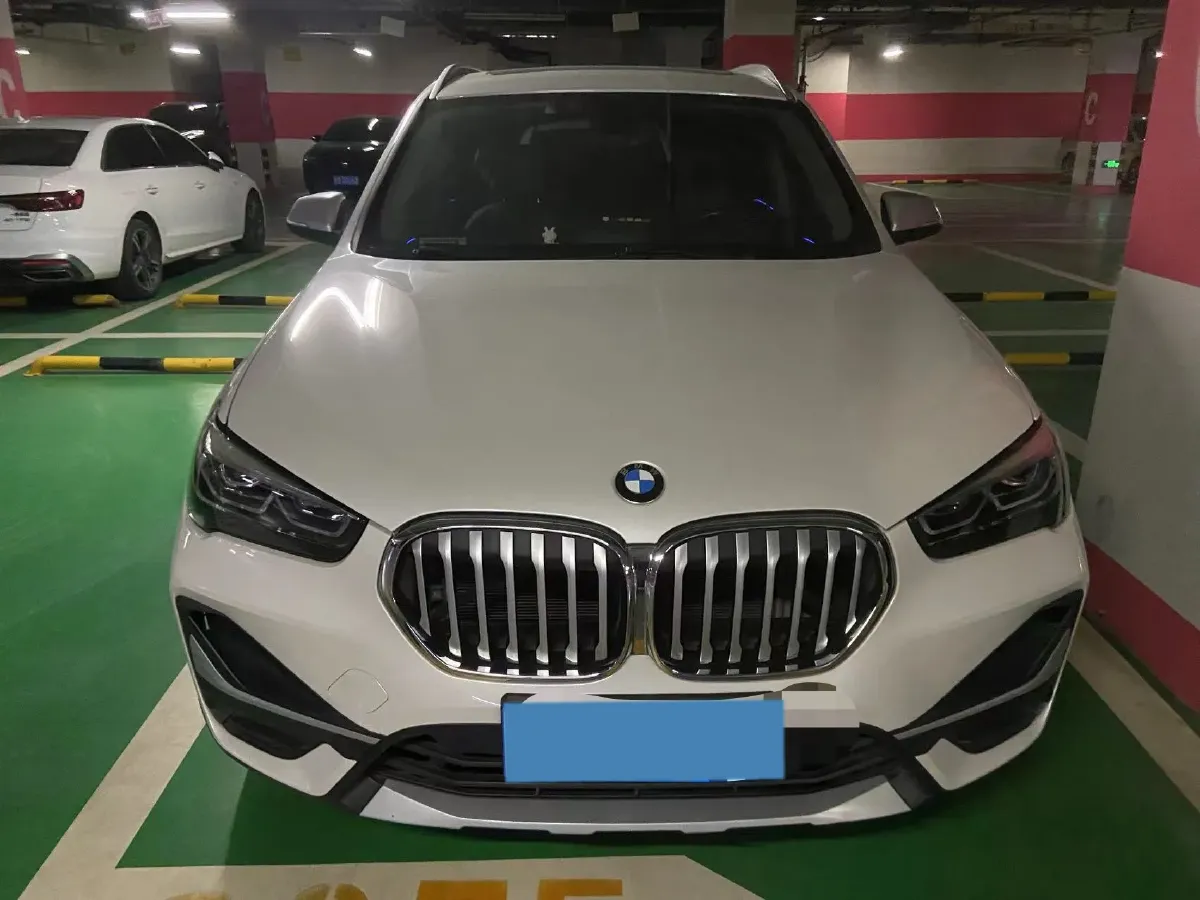 2021 BMW X1 1.5T 140HP L3 7DCT,autocango,china used car exporter,china ev exporter,chinese used car exporter,chinese used ev exporter