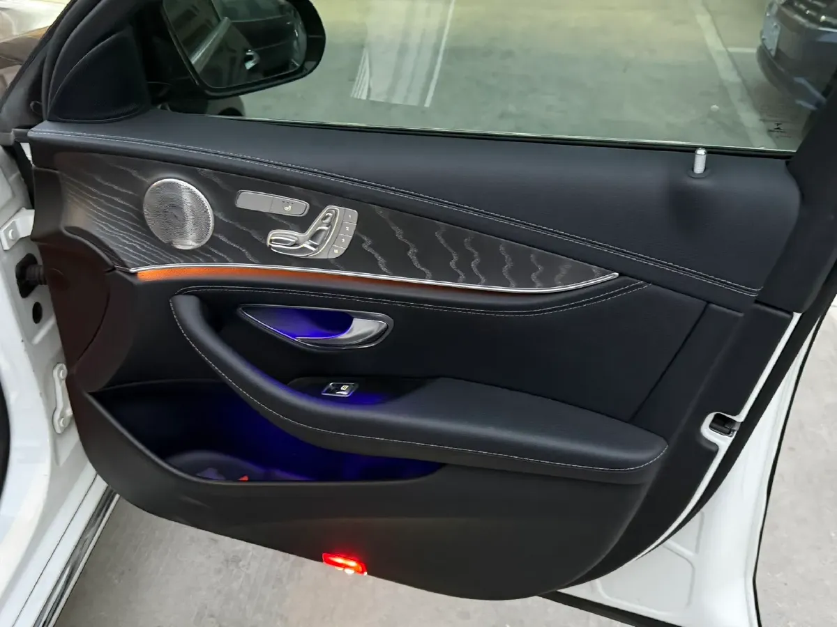 2021 Mercedes-Benz E Class 2.0T 258HP L4 9AT,autocango,china used car exporter,china ev exporter,chinese used car exporter,chinese used ev exporter