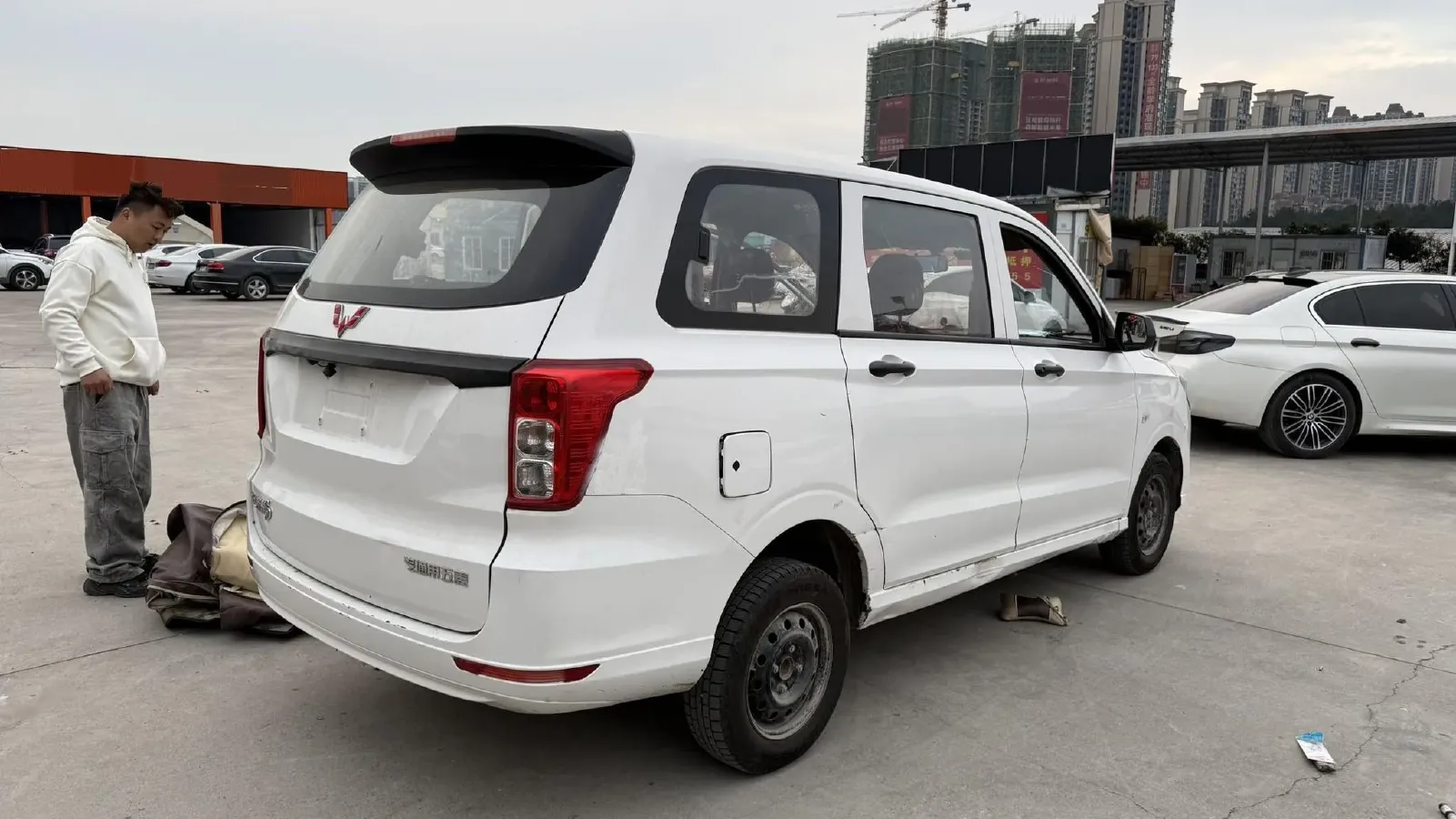 2021 WuLing RongGuang New Truck 1.5L 99HP L4 5MT,autocango,china used car exporter,china ev exporter,chinese used car exporter,chinese used ev exporter
