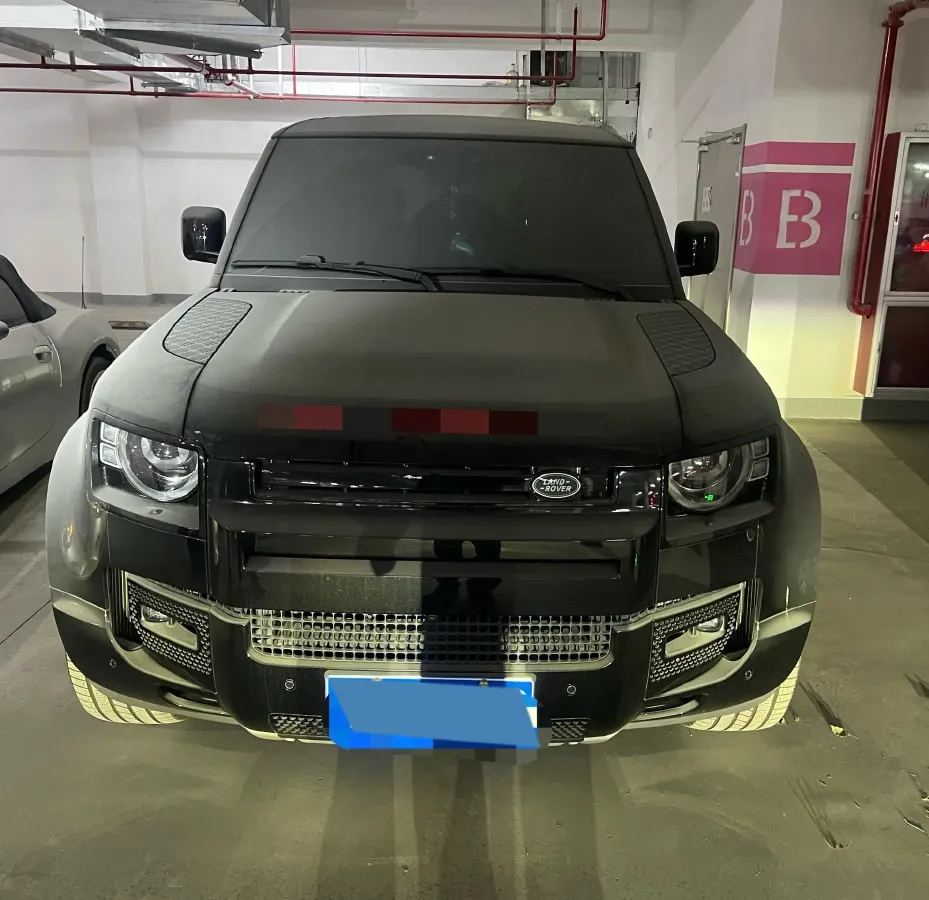 2025 Land Rover Defender 5.0T 525HP V8 8AT,autocango,china used car exporter,china ev exporter,chinese used car exporter,chinese used ev exporter