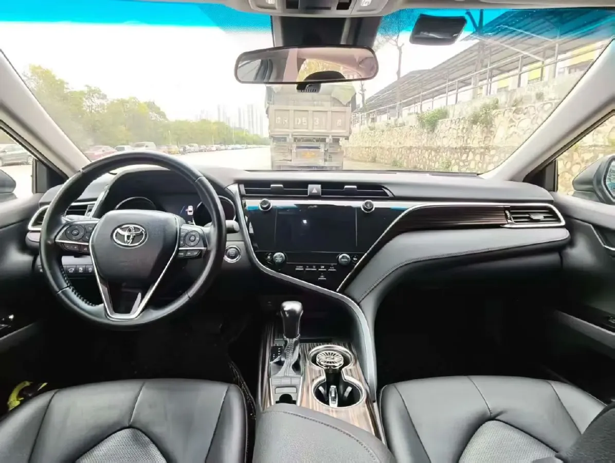 2019 Toyota Camry 2.5L 209HP L4 8AT,autocango,china used car exporter,china ev exporter,chinese used car exporter,chinese used ev exporter