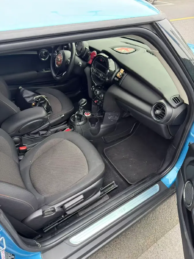 2016 MINI MINI 1.2T 102HP L3 6AT,autocango,china used car exporter,china ev exporter,chinese used car exporter,chinese used ev exporter