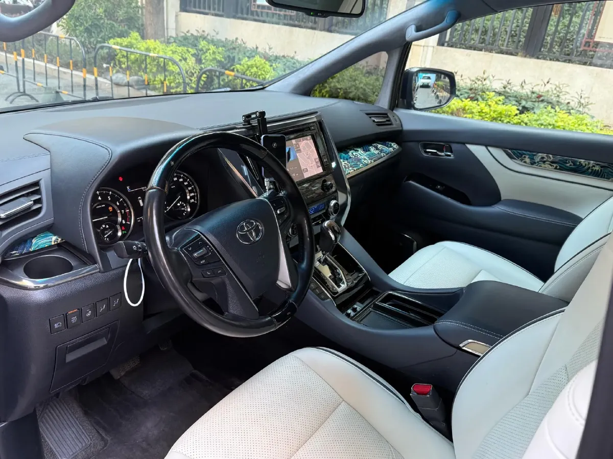 2018 Toyota Alphard 3.5L 301HP V6 8AT,autocango,china used car exporter,china ev exporter,chinese used car exporter,chinese used ev exporter