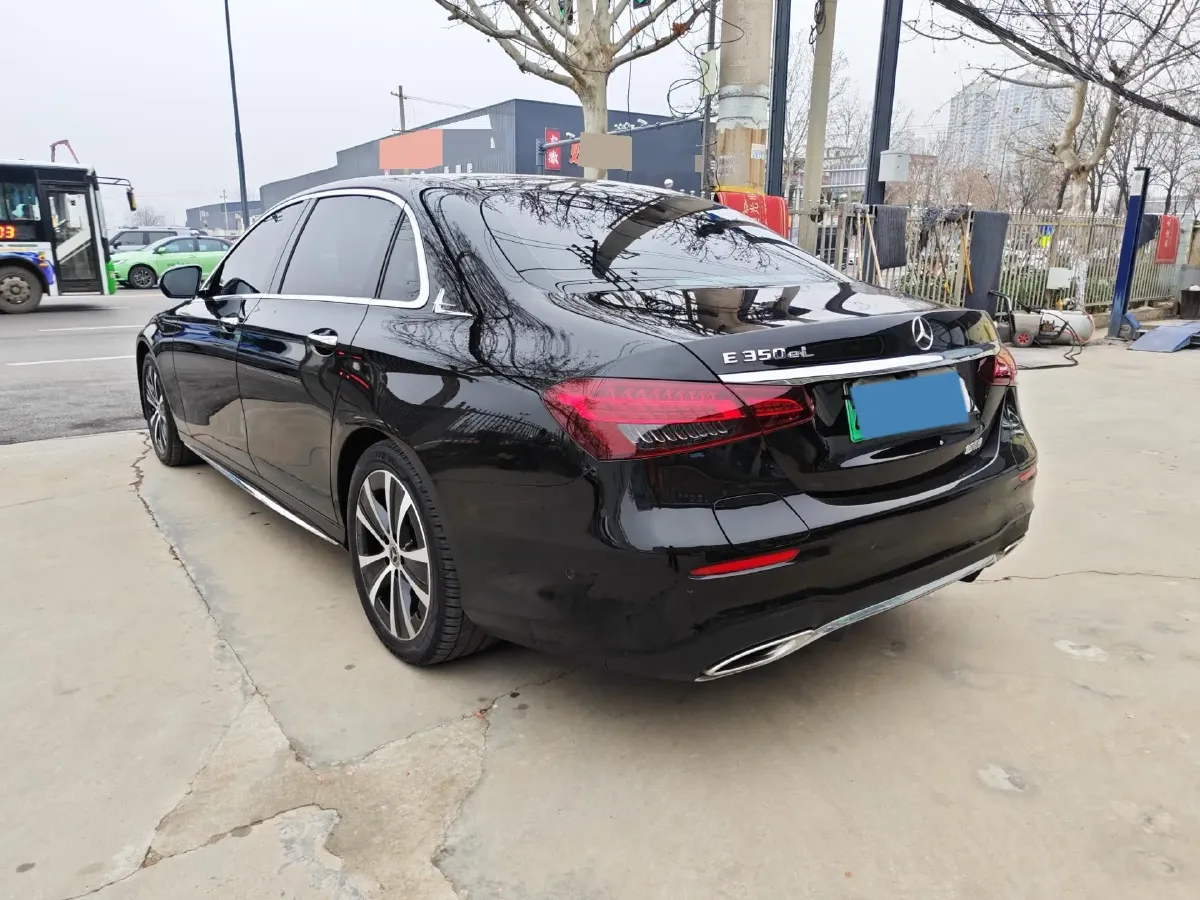 2023 Mercedes-Benz E Class 2.0T 211HP L4 9AT PHEV 25.4KWH,autocango,china used car exporter,china ev exporter,chinese used car exporter,chinese used ev exporter