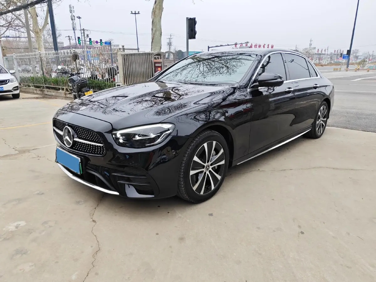 2023 Mercedes-Benz E Class 2.0T 211HP L4 9AT PHEV 25.4KWH,autocango,china used car exporter,china ev exporter,chinese used car exporter,chinese used ev exporter