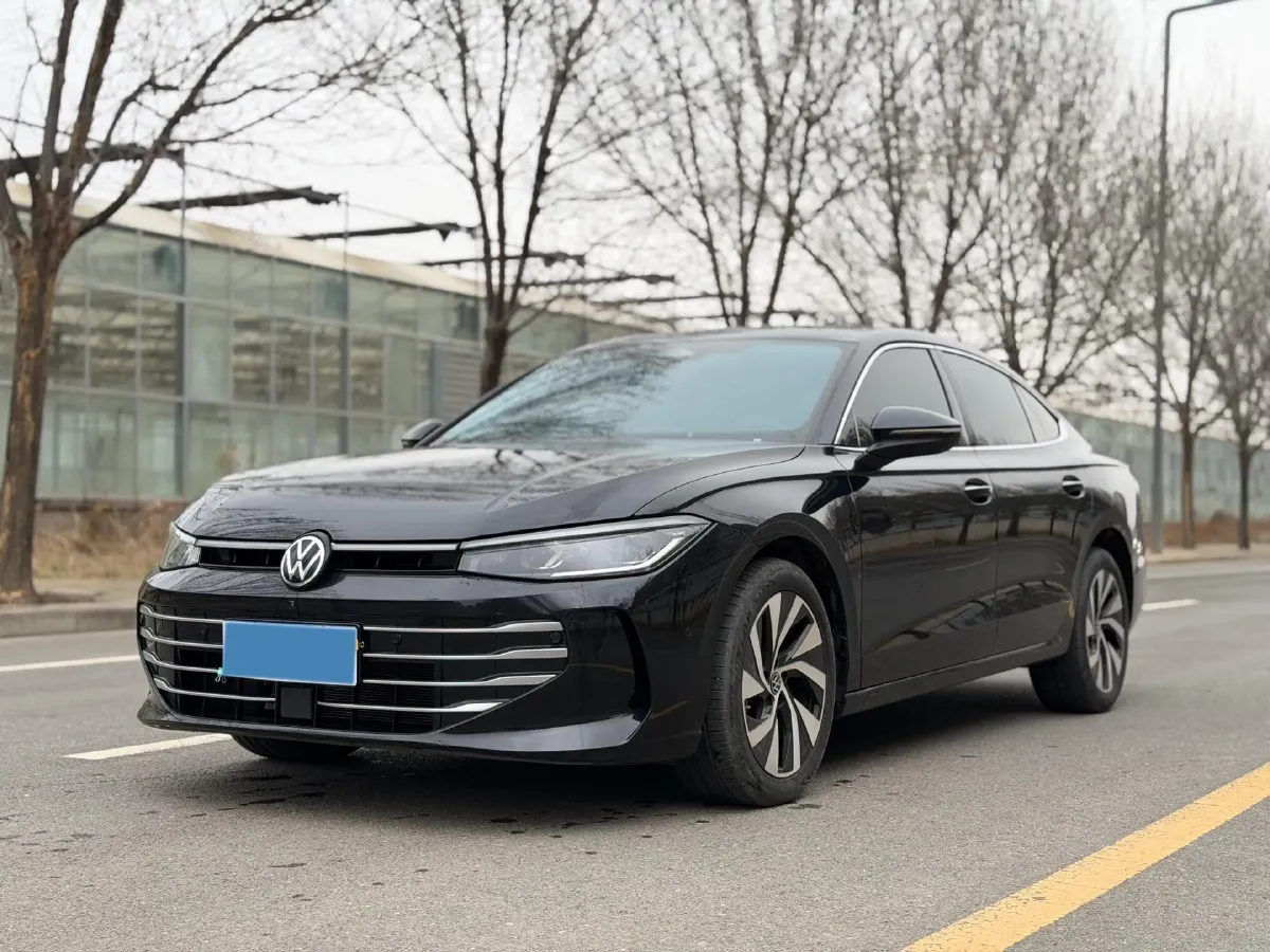 2025 Volkswagen Passat 2.0T 220HP L4 7DCT,autocango,china used car exporter,china ev exporter,chinese used car exporter,chinese used ev exporter