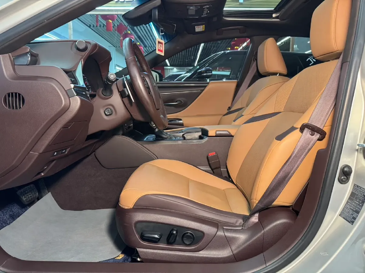 2021 Lexus ES 2.5L 178HP L4 E-CVT Hybrid,autocango,china used car exporter,china ev exporter,chinese used car exporter,chinese used ev exporter