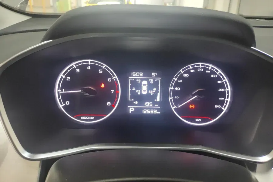 2024 Geely Coolray 1.5T 181HP L4 7DCT,autocango,china used car exporter,china ev exporter,chinese used car exporter,chinese used ev exporter