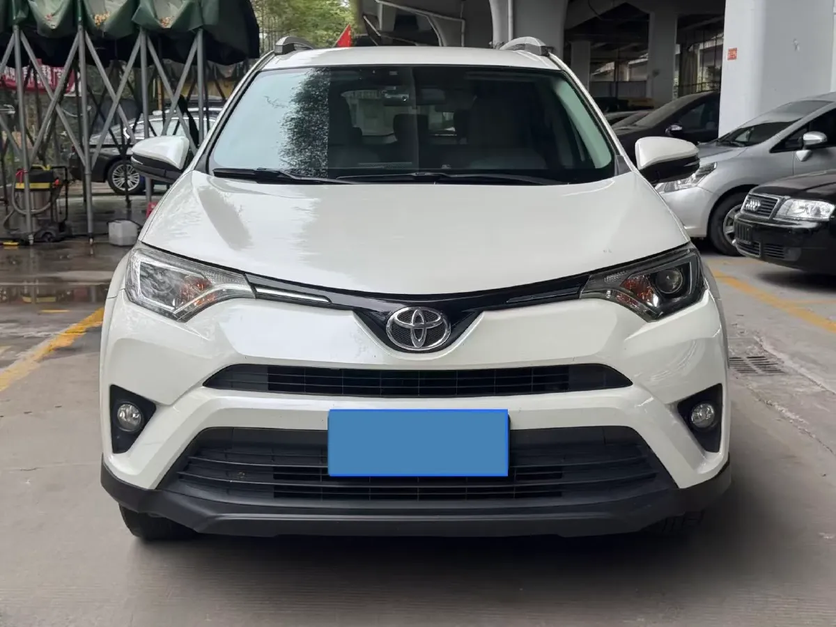 2018 Toyota RAV4 2.0L 151HP L4 CVT,autocango,china used car exporter,china ev exporter,chinese used car exporter,chinese used ev exporter
