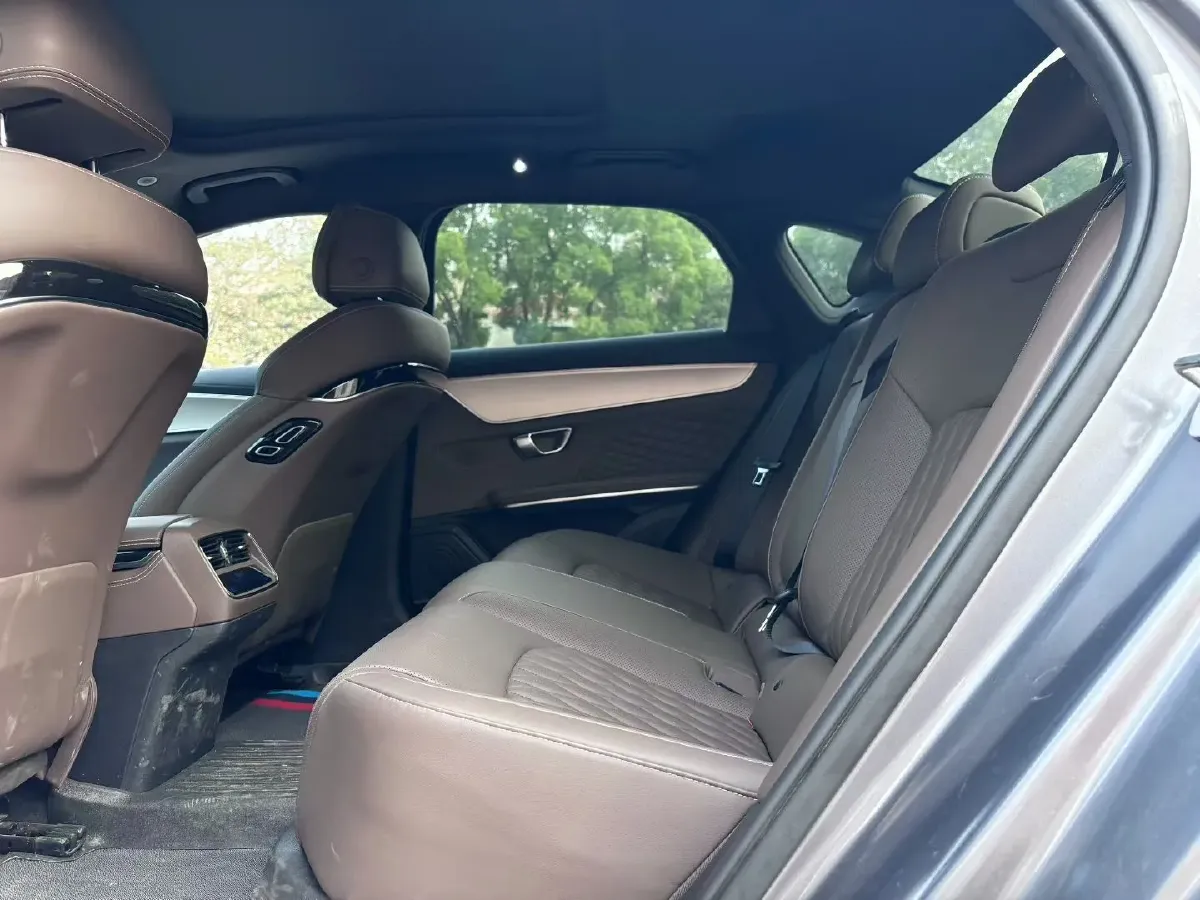 2024 BYD Han 1.5T 139HP L4 E-CVT PHEV 18.316KWH,autocango,china used car exporter,china ev exporter,chinese used car exporter,chinese used ev exporter