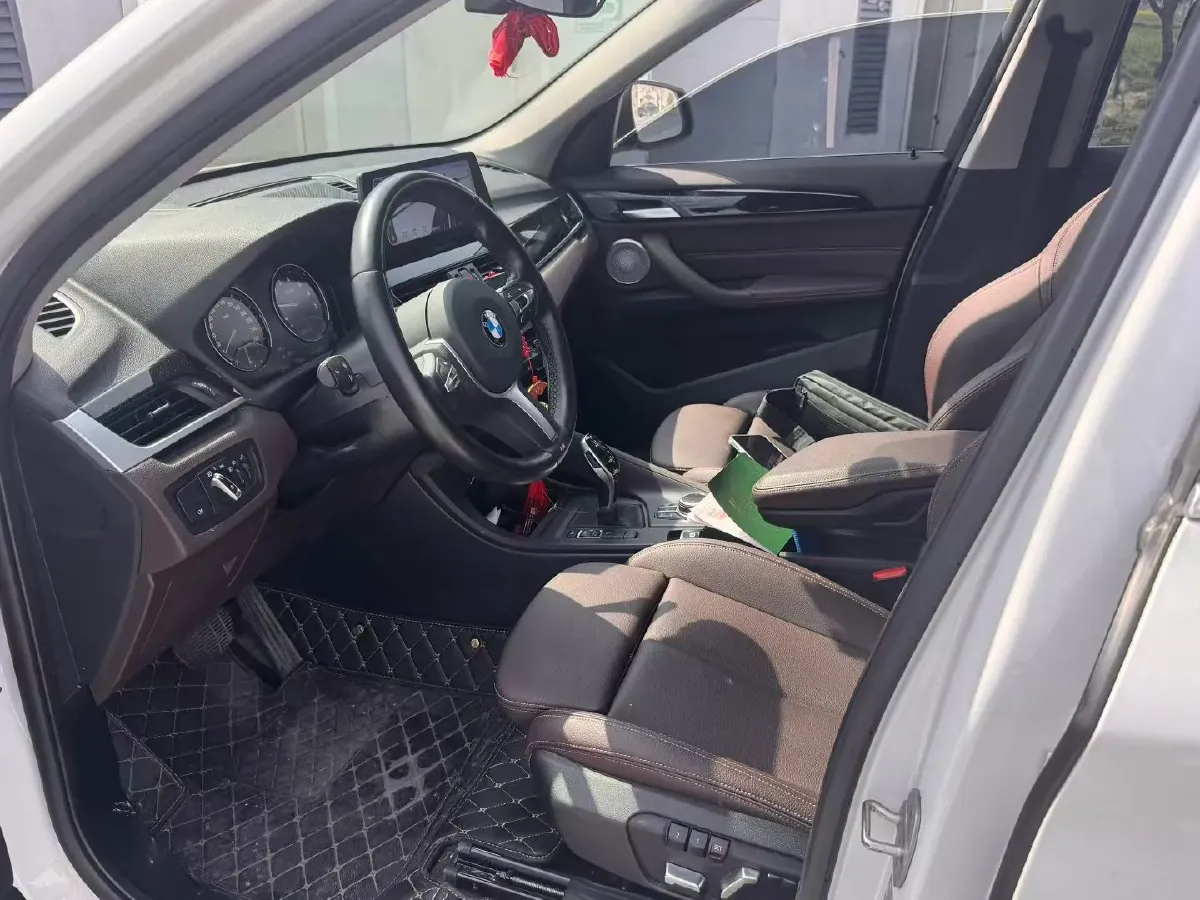 2022 BMW X1 2.0T 192HP L4 7DCT,autocango,china used car exporter,china ev exporter,chinese used car exporter,chinese used ev exporter