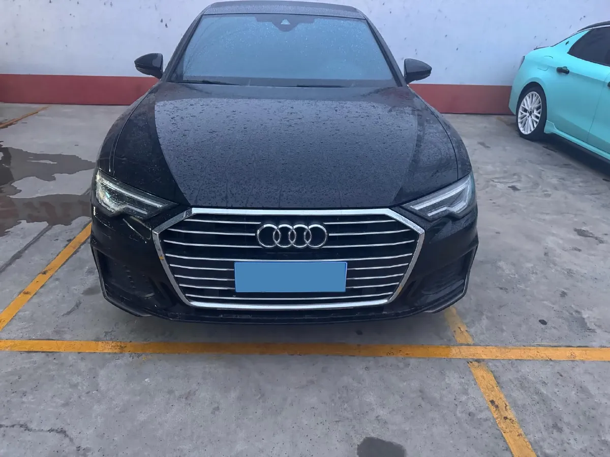 2022 Audi A6L 2.0T 190HP L4 7DCT,autocango,china used car exporter,china ev exporter,chinese used car exporter,chinese used ev exporter