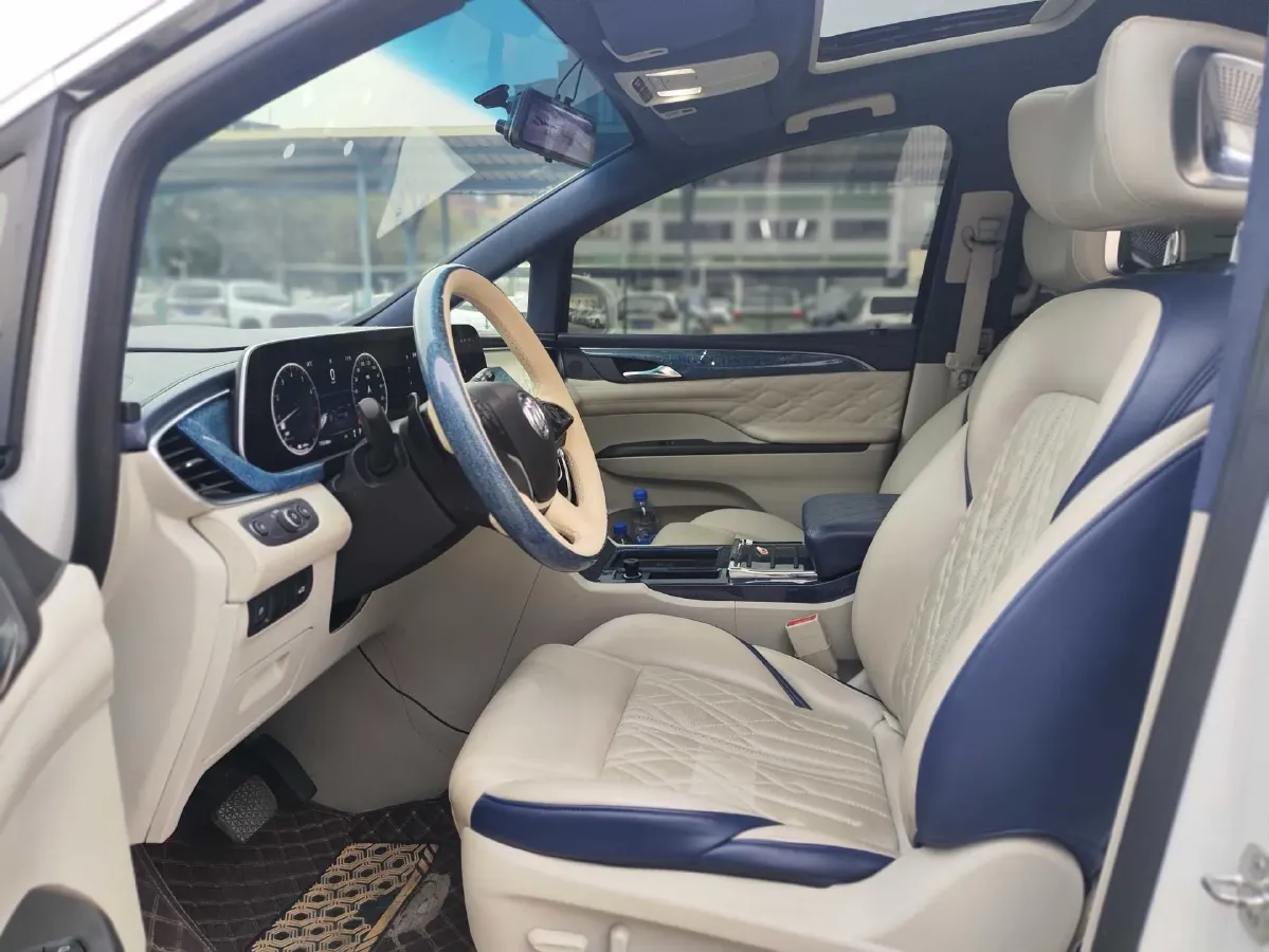 2020 Buick GL8 2.0T 237HP L4 9AT,autocango,china used car exporter,china ev exporter,chinese used car exporter,chinese used ev exporter