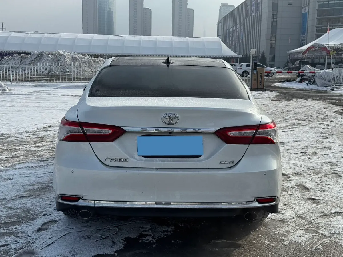 2023 Toyota Camry 2.5L 207HP L4 8AT,autocango,china used car exporter,china ev exporter,chinese used car exporter,chinese used ev exporter