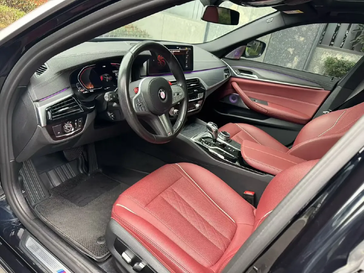 2022 BMW 5 Series 2.0T 252HP L4 8AT,autocango,china used car exporter,china ev exporter,chinese used car exporter,chinese used ev exporter