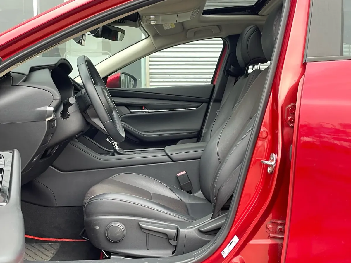 2020 Mazda 3 Axela 2.0L 158HP L4 6AT,autocango,china used car exporter,china ev exporter,chinese used car exporter,chinese used ev exporter