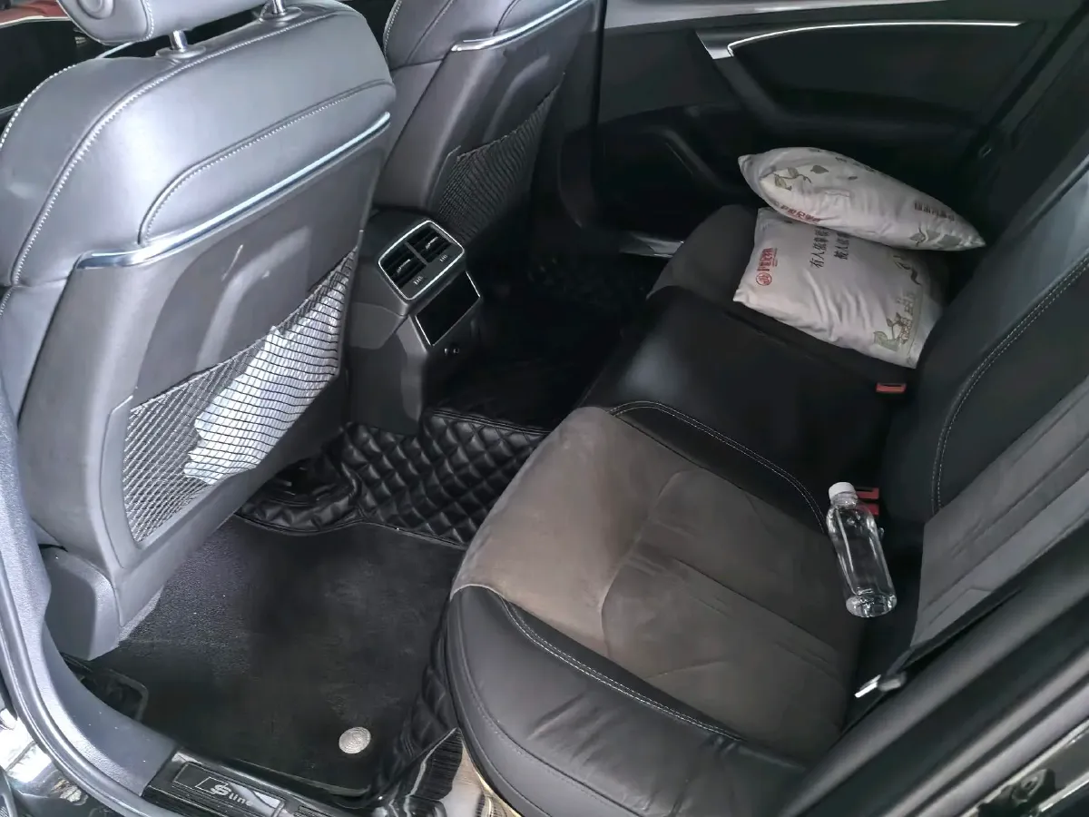 2020 Audi A6L 2.0T 252HP L4 7DCT PHEV 14.1KWH,autocango,china used car exporter,china ev exporter,chinese used car exporter,chinese used ev exporter