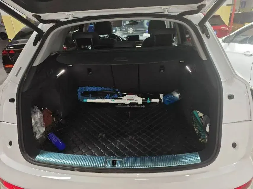 2020 Audi Q5L 2.0T 190HP L4 7DCT,autocango,china used car exporter,china ev exporter,chinese used car exporter,chinese used ev exporter