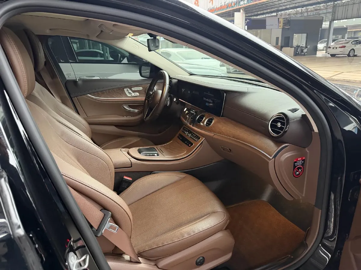 2022 Mercedes-Benz E Class 2.0T 258HP L4 9AT,autocango,china used car exporter,china ev exporter,chinese used car exporter,chinese used ev exporter