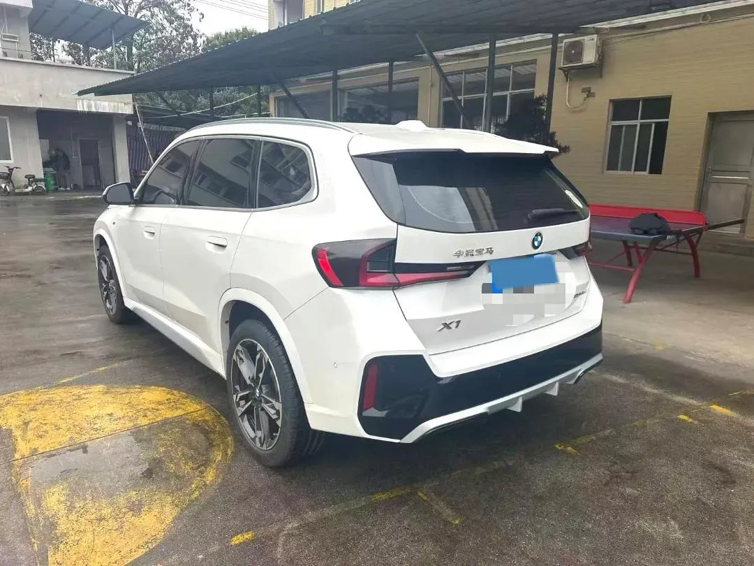 2023 BMW X1 2.0T 204HP L4 7DCT,autocango,china used car exporter,china ev exporter,chinese used car exporter,chinese used ev exporter