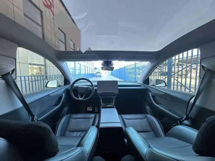 2025 Tesla Model Y BEV 78.4KWH,autocango,china used car exporter,china ev exporter,chinese used car exporter,chinese used ev exporter