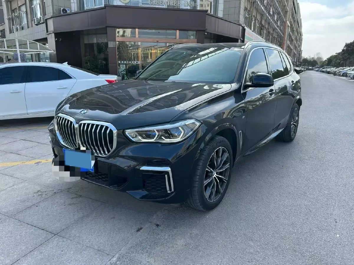 2022 BMW X5 2.0T 245HP L4 8AT,autocango,china used car exporter,china ev exporter,chinese used car exporter,chinese used ev exporter