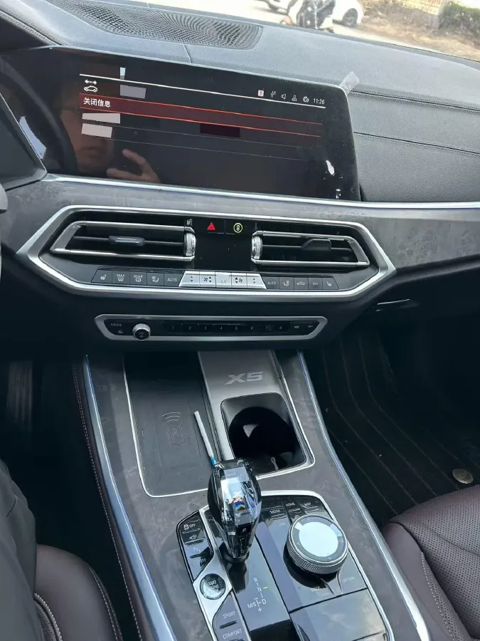 2022 BMW X5 2.0T 245HP L4 8AT,autocango,china used car exporter,china ev exporter,chinese used car exporter,chinese used ev exporter