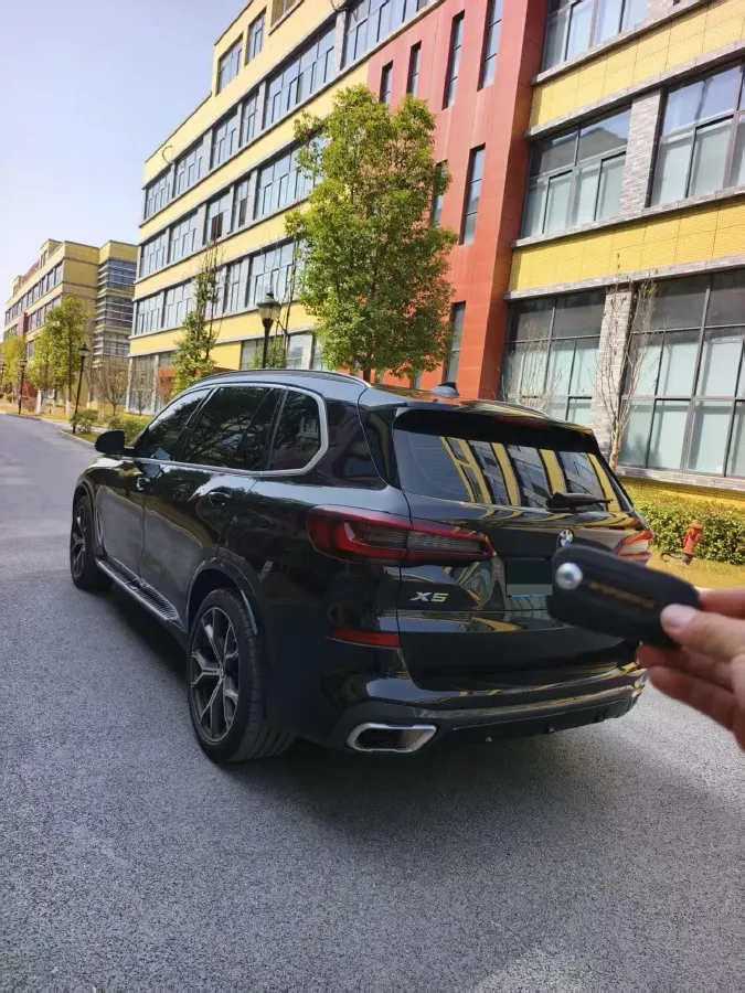 2022 BMW X5 3.0T 333HP L6 8AT,autocango,china used car exporter,china ev exporter,chinese used car exporter,chinese used ev exporter