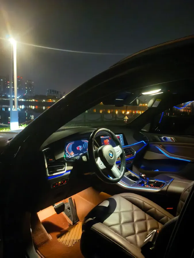 2022 BMW X5 3.0T 333HP L6 8AT,autocango,china used car exporter,china ev exporter,chinese used car exporter,chinese used ev exporter