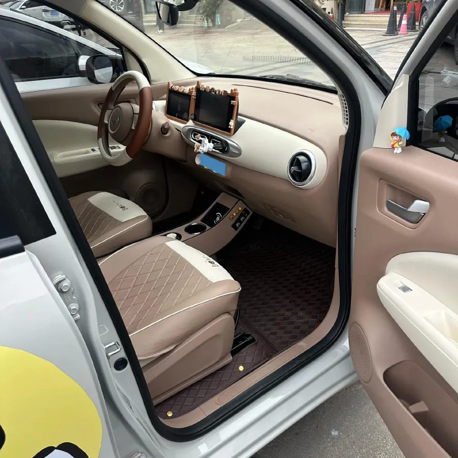 2025 WuLing HongGuang MINI EV BEV 16.2KWH,autocango,china used car exporter,china ev exporter,chinese used car exporter,chinese used ev exporter