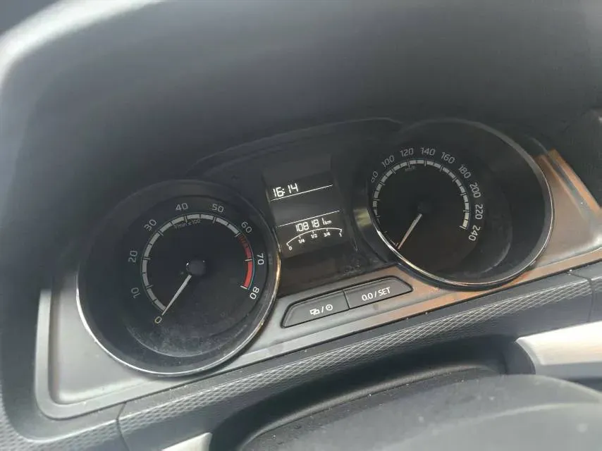 2020 Skoda Karoq 1.4T 150HP L4 7DCT,autocango,china used car exporter,china ev exporter,chinese used car exporter,chinese used ev exporter