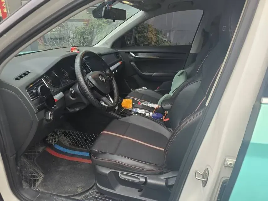 2020 Skoda Karoq 1.4T 150HP L4 7DCT,autocango,china used car exporter,china ev exporter,chinese used car exporter,chinese used ev exporter