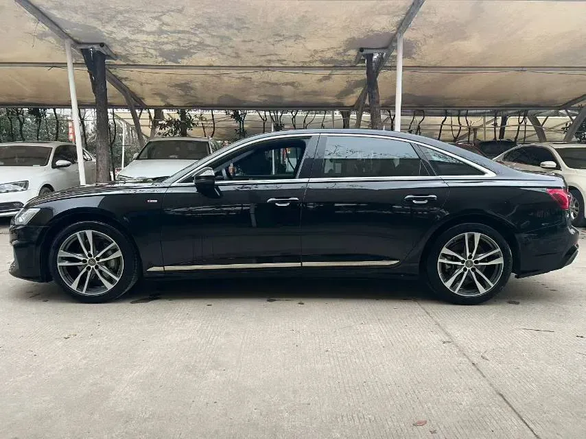 2021 Audi A6L 2.0T 190HP L4 7DCT,autocango,china used car exporter,china ev exporter,chinese used car exporter,chinese used ev exporter
