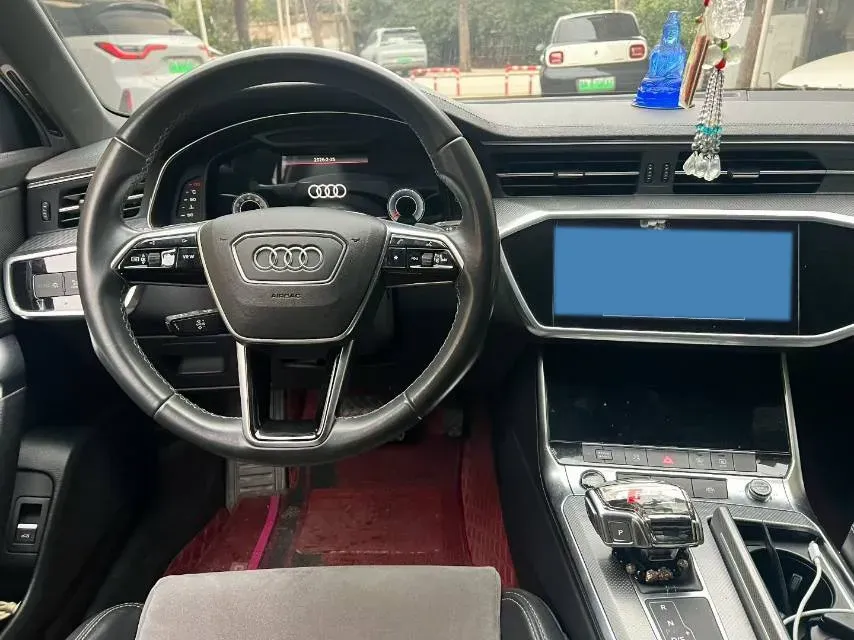2021 Audi A6L 2.0T 190HP L4 7DCT,autocango,china used car exporter,china ev exporter,chinese used car exporter,chinese used ev exporter