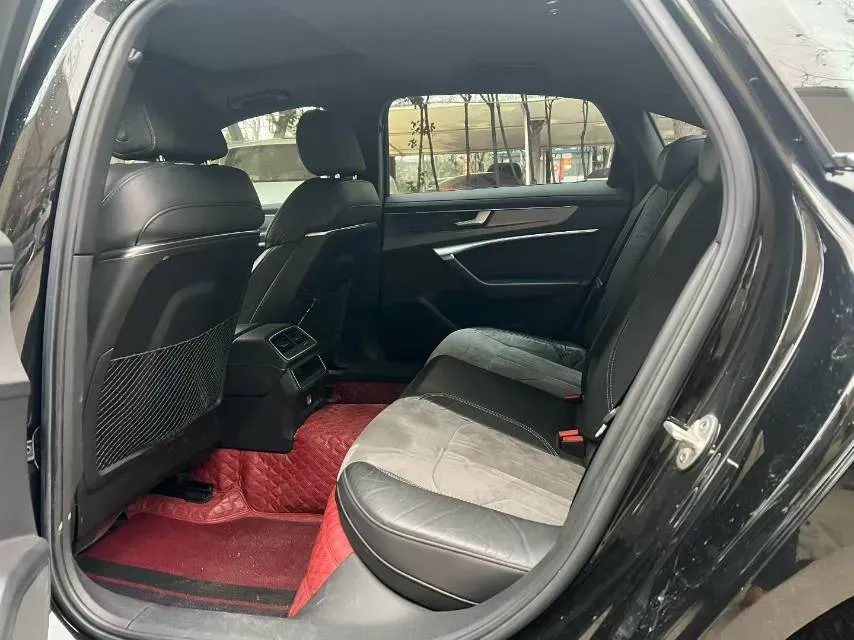 2021 Audi A6L 2.0T 190HP L4 7DCT,autocango,china used car exporter,china ev exporter,chinese used car exporter,chinese used ev exporter