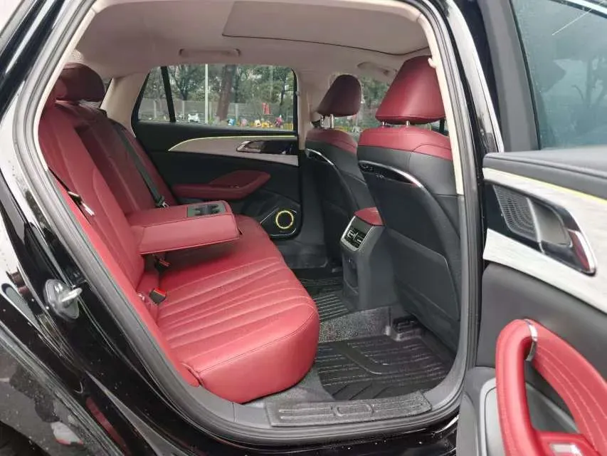 2025 HongQi H5 1.5T 169HP L4 7DCT,autocango,china used car exporter,china ev exporter,chinese used car exporter,chinese used ev exporter