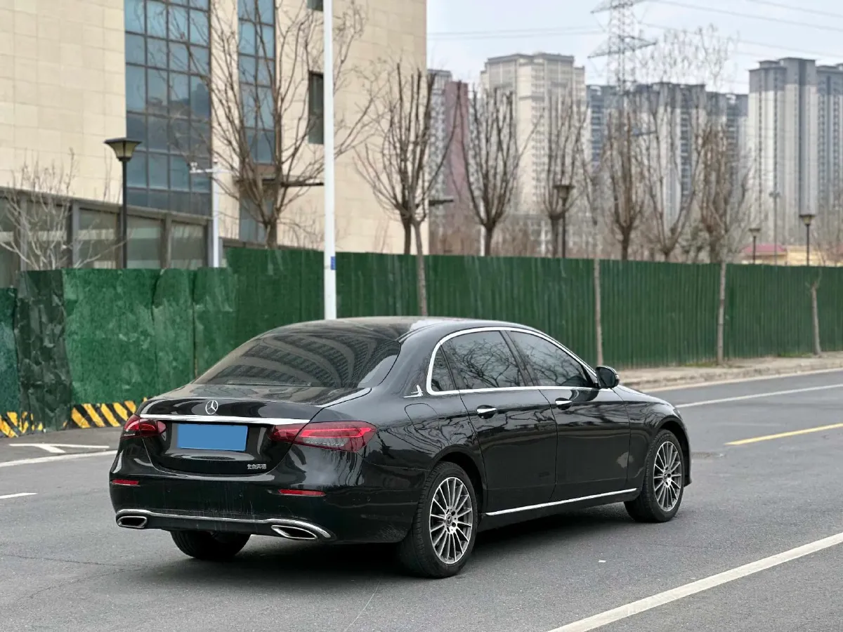 2021 Mercedes-Benz E Class 2.0T 197HP L4 9AT,autocango,china used car exporter,china ev exporter,chinese used car exporter,chinese used ev exporter