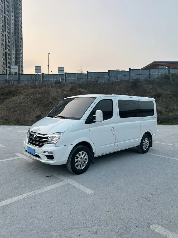 2021 MAXUS XinTu V80 2.0T 139HP L4 6MT,autocango,china used car exporter,china ev exporter,chinese used car exporter,chinese used ev exporter