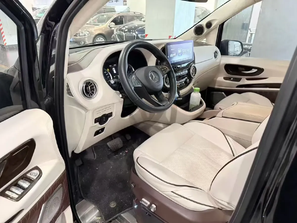 2020 Mercedes-Benz Vito 2.0T 211HP L4 9AT,autocango,china used car exporter,china ev exporter,chinese used car exporter,chinese used ev exporter