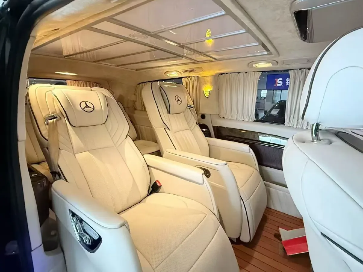 2020 Mercedes-Benz Vito 2.0T 211HP L4 9AT,autocango,china used car exporter,china ev exporter,chinese used car exporter,chinese used ev exporter