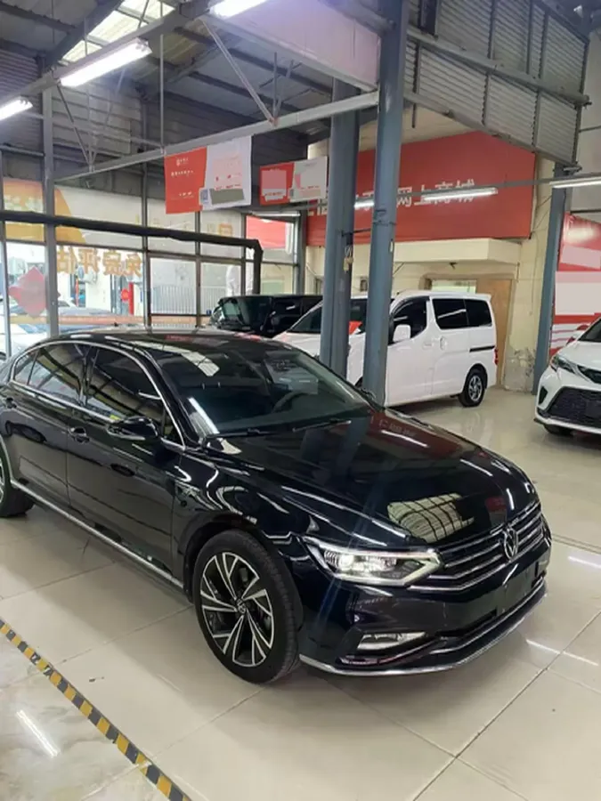 2021 Volkswagen Magotan 2.0T 186HP L4 7DCT,autocango,china used car exporter,china ev exporter,chinese used car exporter,chinese used ev exporter