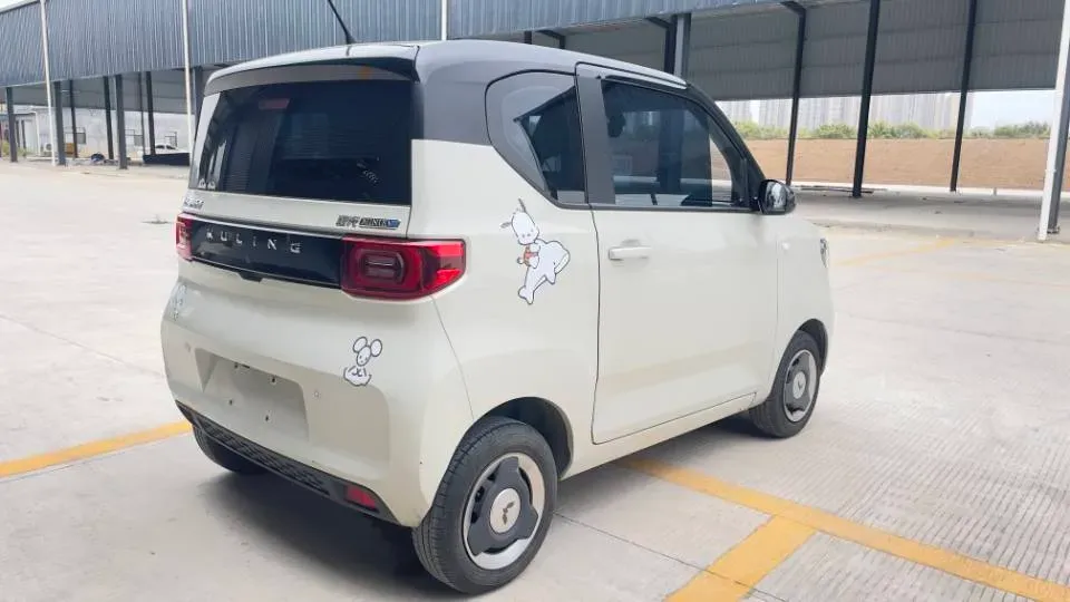 2020 WuLing HongGuang MINI EV BEV 13.8KWH,autocango,china used car exporter,china ev exporter,chinese used car exporter,chinese used ev exporter