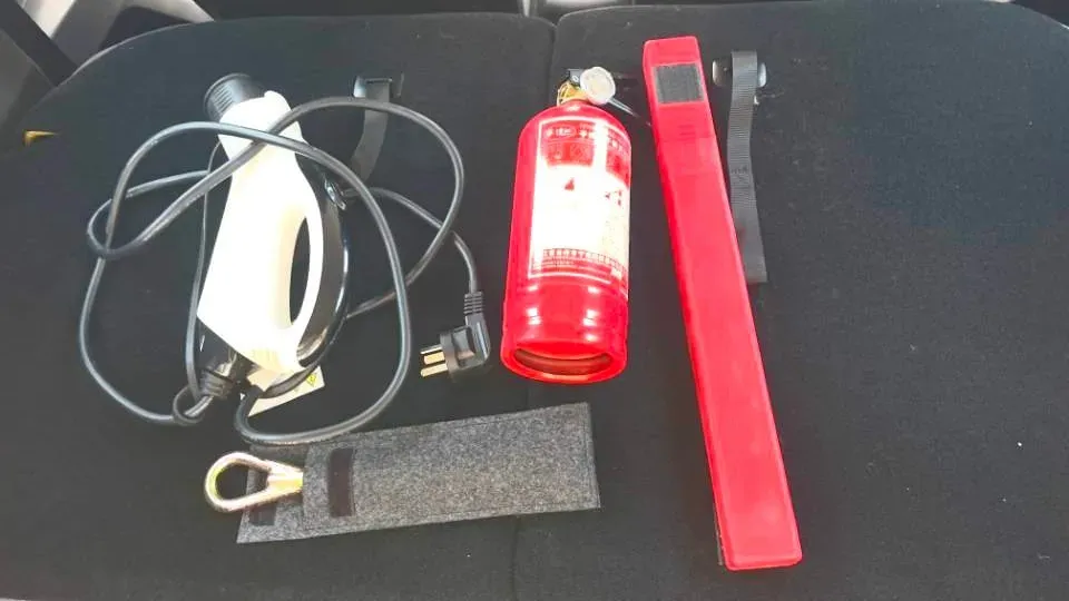 2020 WuLing HongGuang MINI EV BEV 13.8KWH,autocango,china used car exporter,china ev exporter,chinese used car exporter,chinese used ev exporter