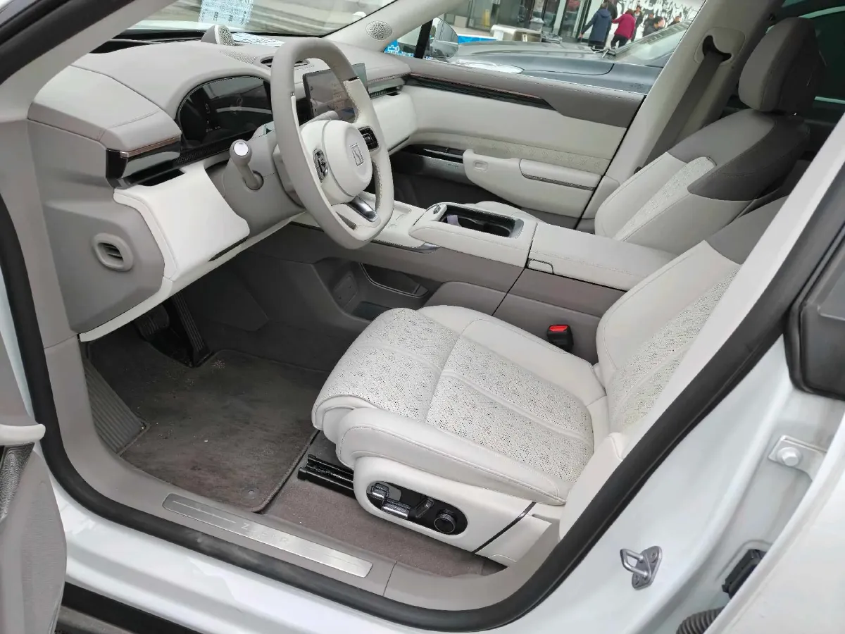 2025 Zeekr 7X BEV 100KWH,autocango,china used car exporter,china ev exporter,chinese used car exporter,chinese used ev exporter