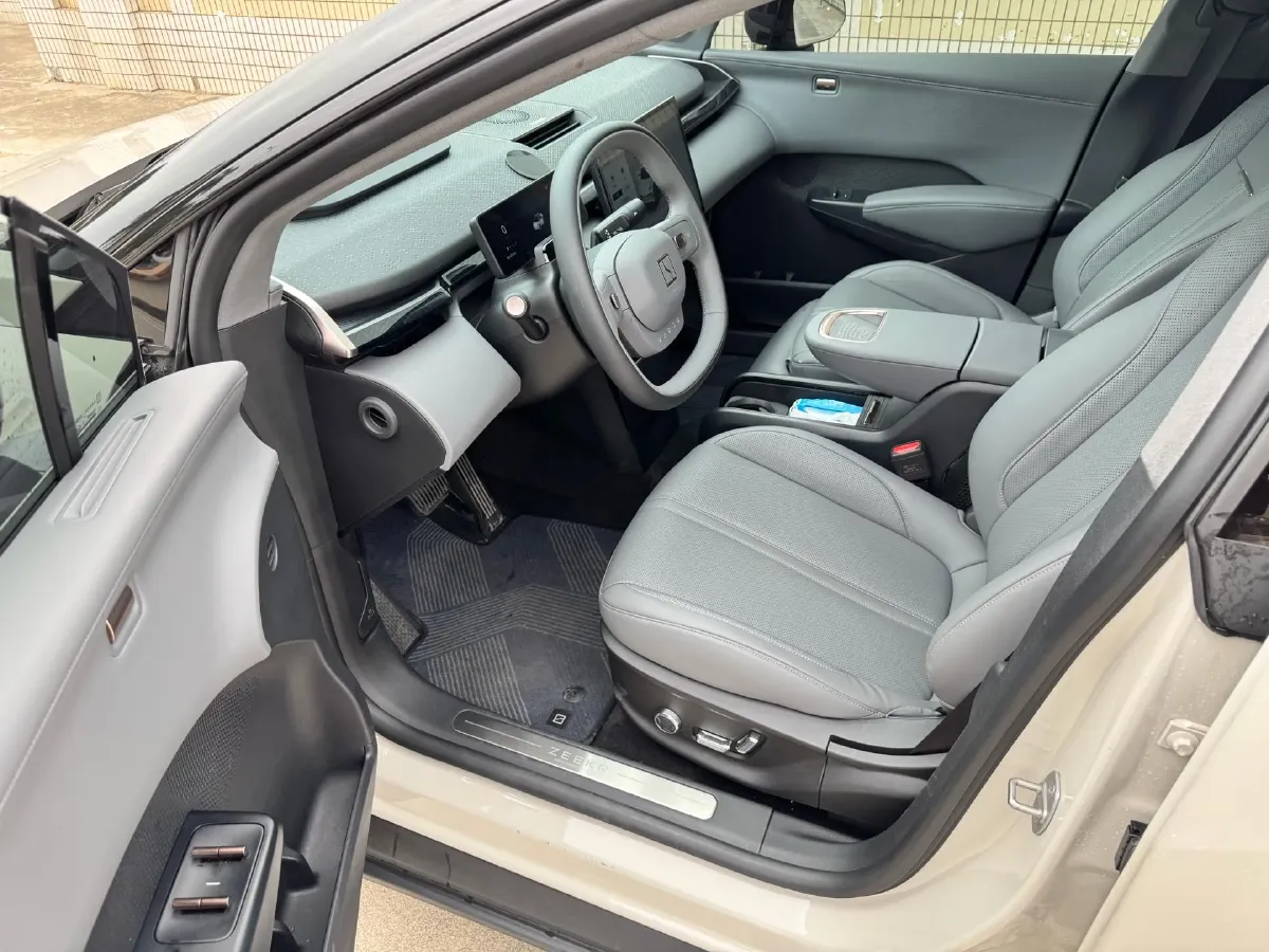 2024 Zeekr X BEV 66KWH,autocango,china used car exporter,china ev exporter,chinese used car exporter,chinese used ev exporter