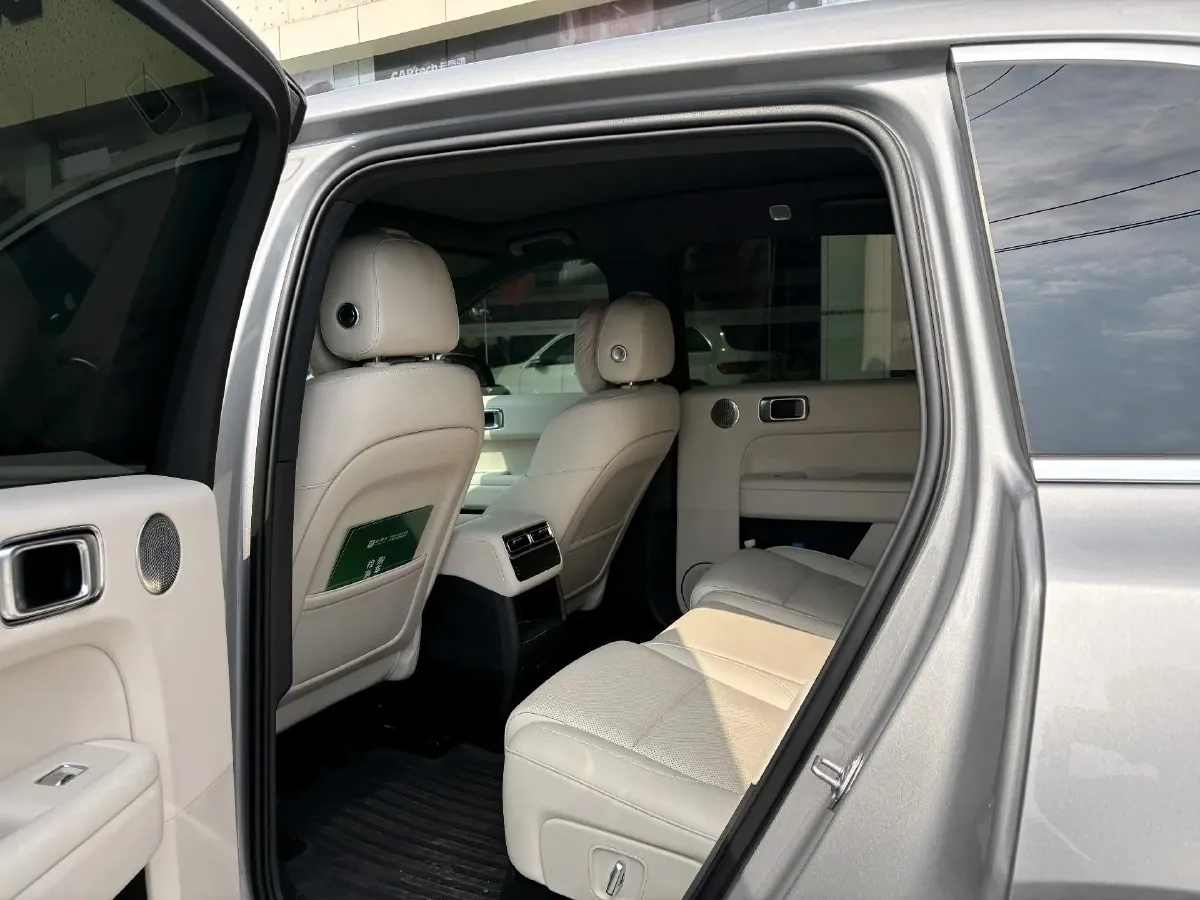 2024 Li L6 Range Extended 154HP L4 REEV 36.8KWH,autocango,china used car exporter,china ev exporter,chinese used car exporter,chinese used ev exporter