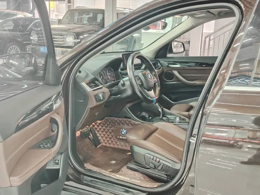 2020 BMW X1 2.0T 192HP L4 7DCT,autocango,china used car exporter,china ev exporter,chinese used car exporter,chinese used ev exporter