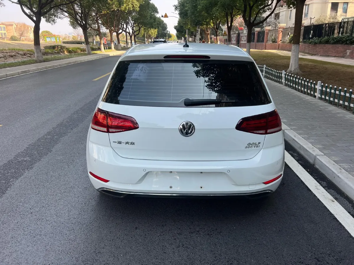 2019 Brilliance Auto V7 1.8T 231HP L4 7DCT,autocango,china used car exporter,china ev exporter,chinese used car exporter,chinese used ev exporter