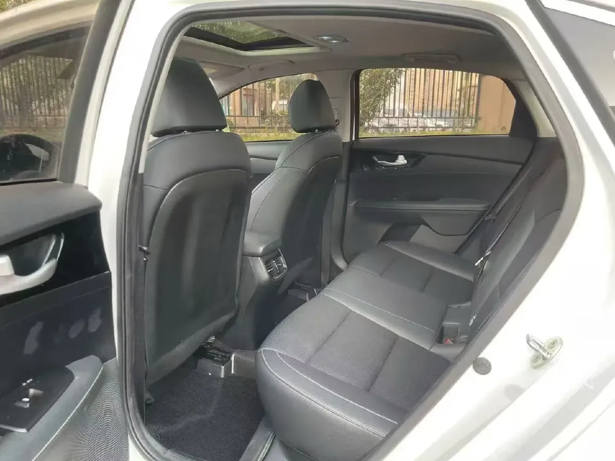 2020 Kia K3 1.5L 115HP L4 CVT,autocango,china used car exporter,china ev exporter,chinese used car exporter,chinese used ev exporter